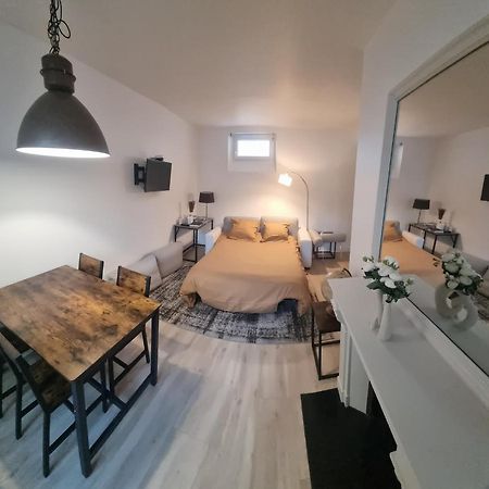 Appartement Luxueux Dans Maison Bourgeoise Parisienne Levallois-Perret Exterior foto