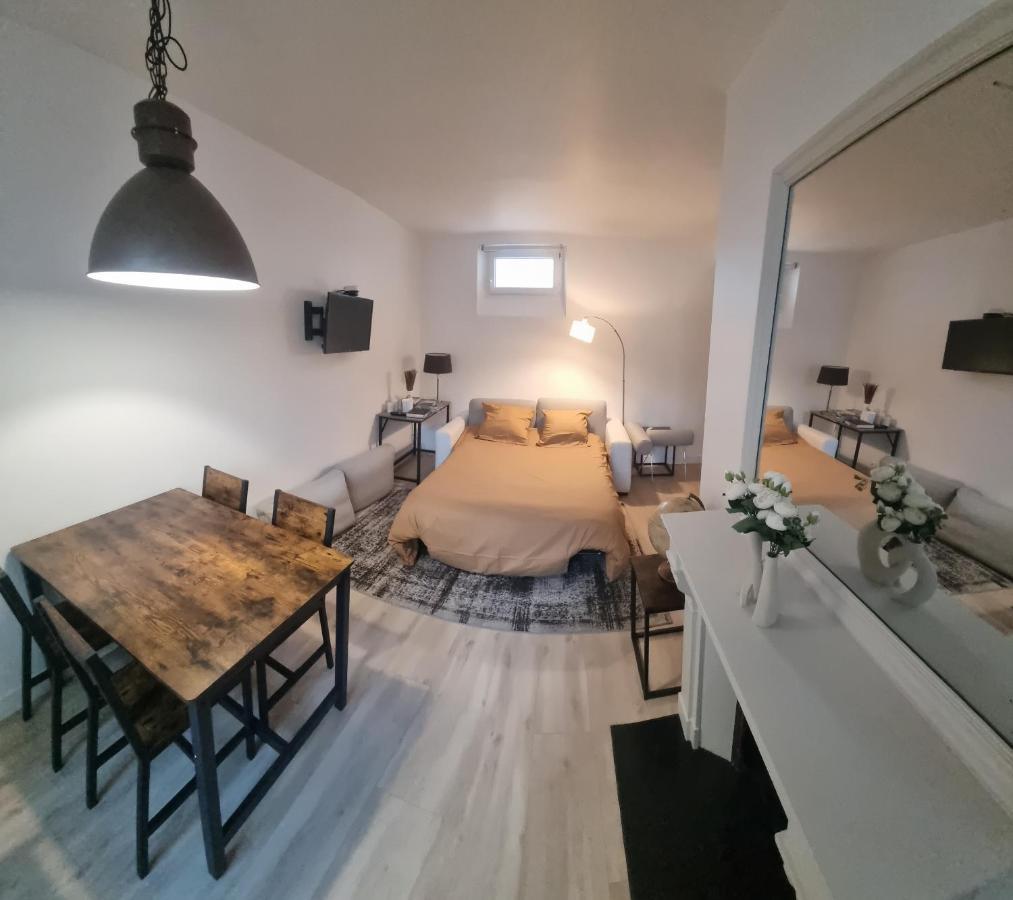 Appartement Luxueux Dans Maison Bourgeoise Parisienne Levallois-Perret Exterior foto